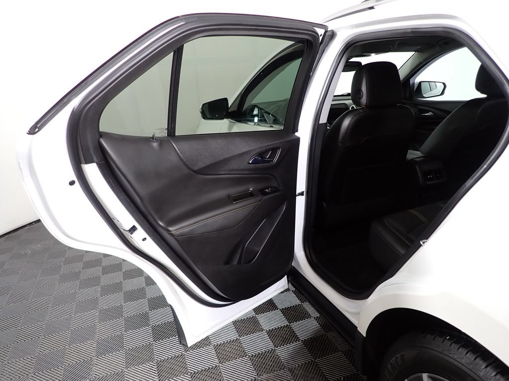 Used 2022 Chevrolet Equinox Premier AWD/4WD image 33