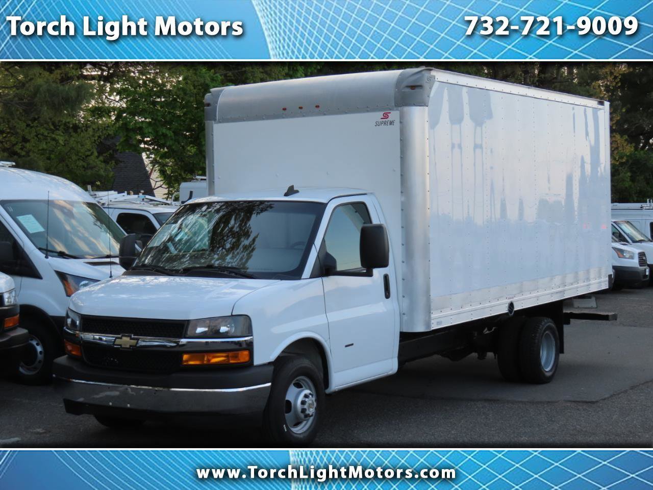 Used 2022 Chevrolet Express 3500 w/ Power Convenience Package RWD image 1