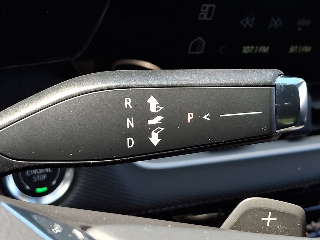 Used 2025 Chevrolet Equinox LT FWD image 14
