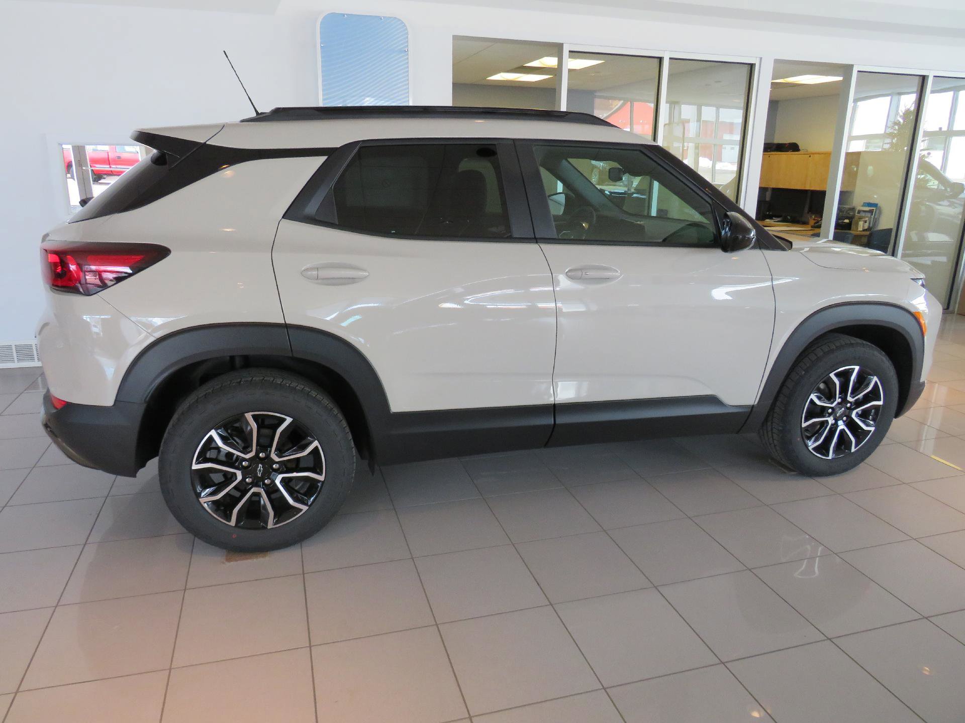 New 2026 Chevrolet TrailBlazer ACTIV w/ Convenience Package image 1