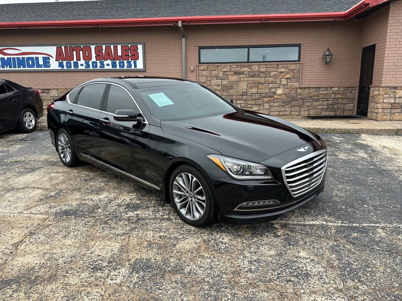 Used 2016 Hyundai Genesis 3.8 w/ Option Group 02 AWD/4WD image 2