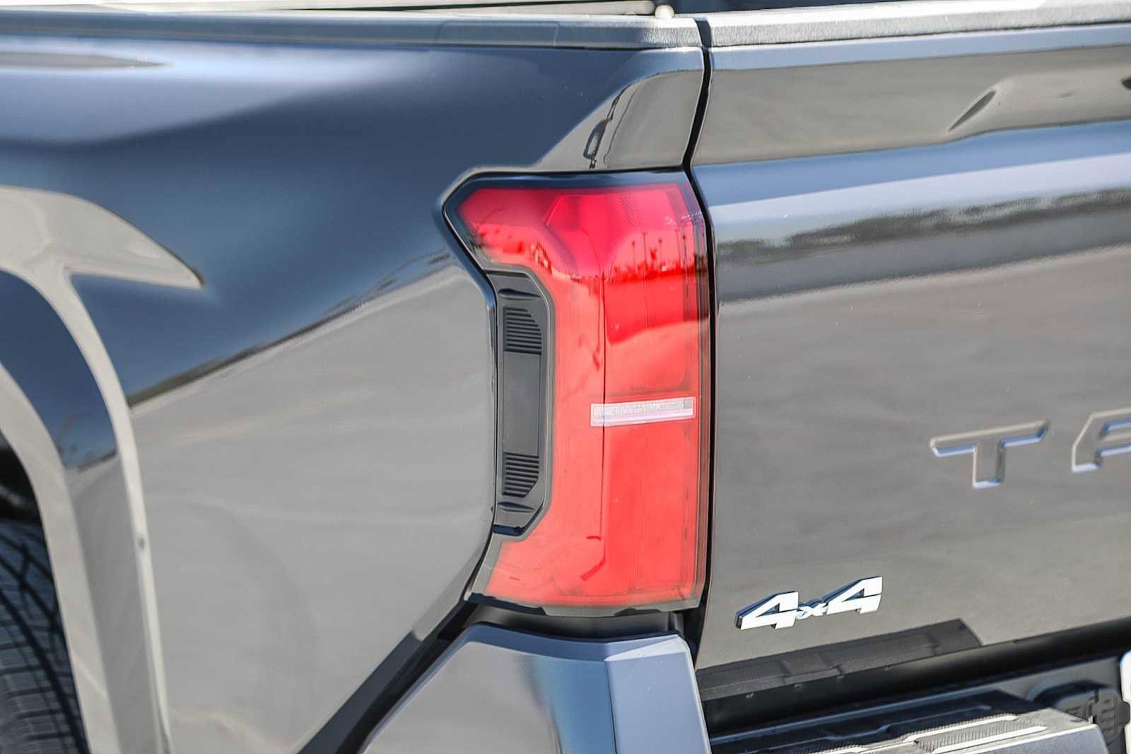 New 2026 Toyota Tacoma SR5 AWD/4WD image 10