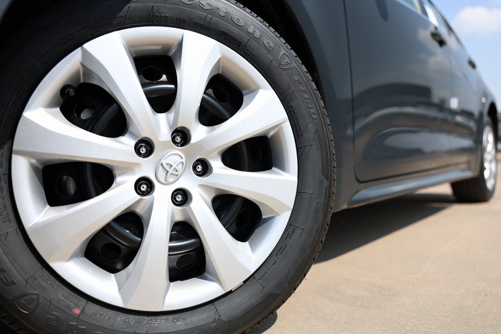 New 2026 Toyota Corolla LE FWD image 10