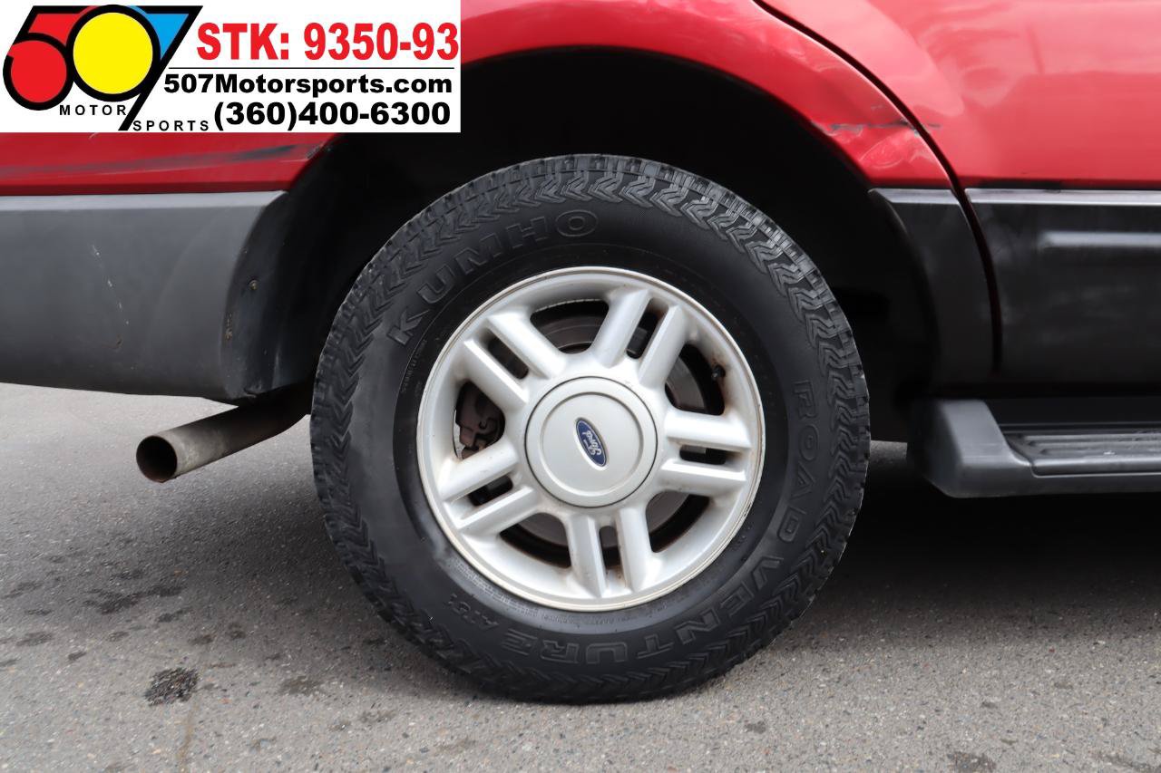 Used 2003 Ford Expedition XLT AWD/4WD image 24