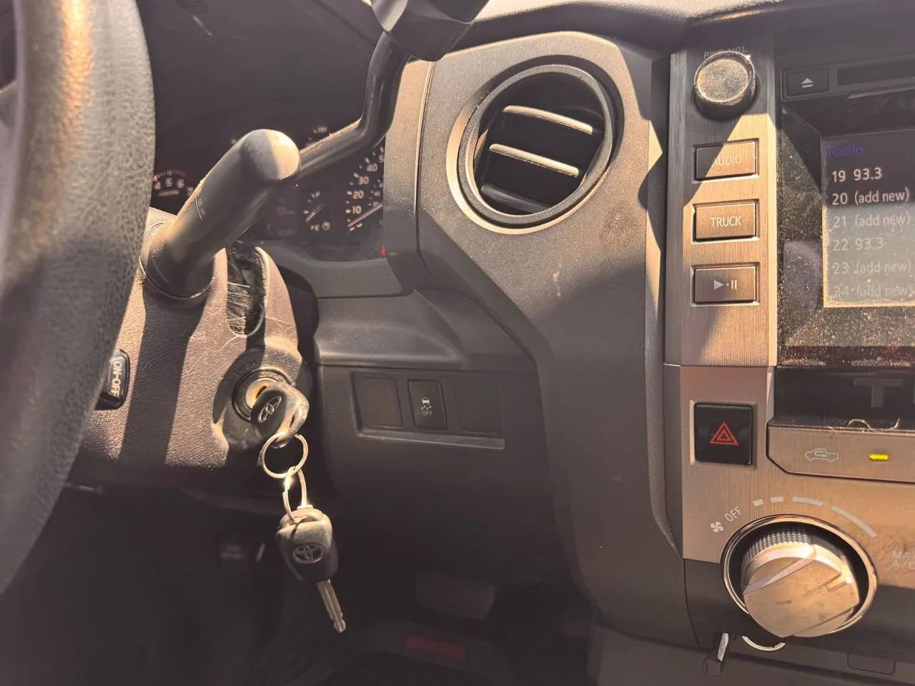 Used 2018 Toyota Tundra SR RWD image 18