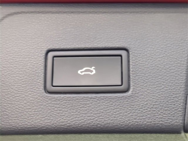 Certified 2022 Volkswagen Atlas SE w/ Panoramic Sunroof Package image 10