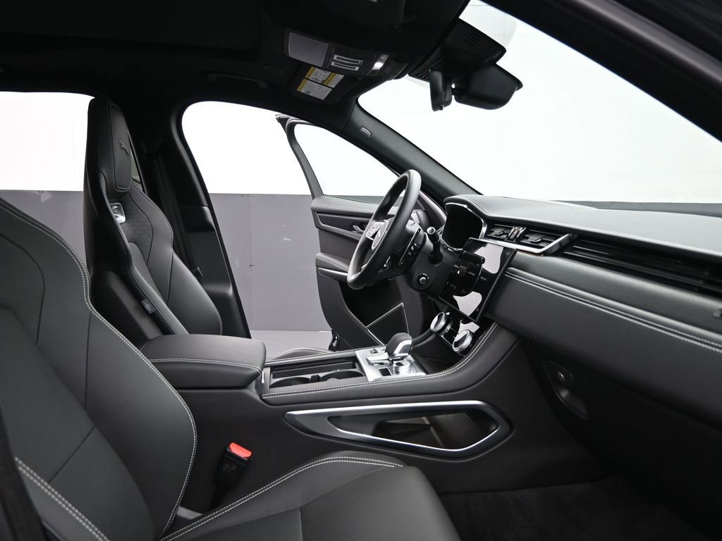 Certified 2025 Jaguar F-PACE R-Dynamic S image 11