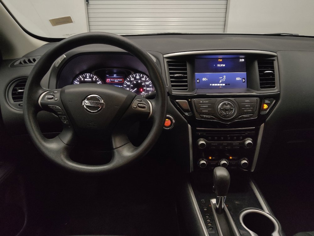 Used 2019 Nissan Pathfinder S FWD image 22