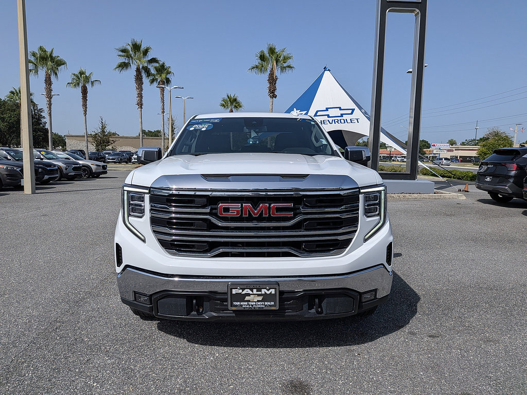 Certified 2025 GMC Sierra 1500 SLT RWD image 8