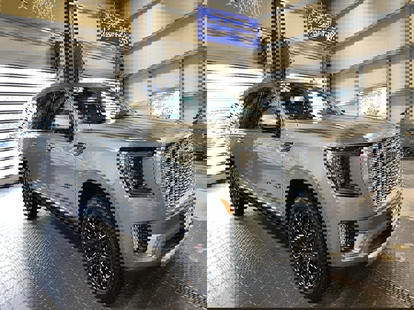 Used 2024 GMC Yukon XL Denali w/ Advanced Technology Package video 1