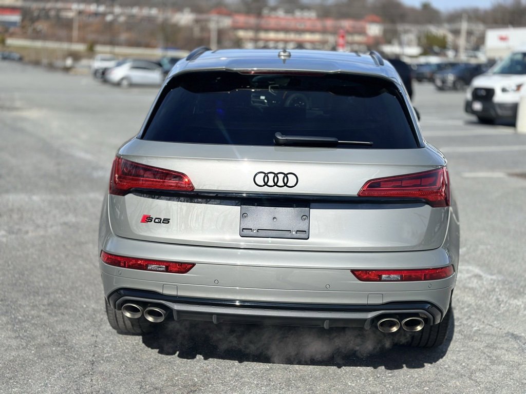 Used 2023 Audi SQ5 Prestige w/ Prestige Package image 5
