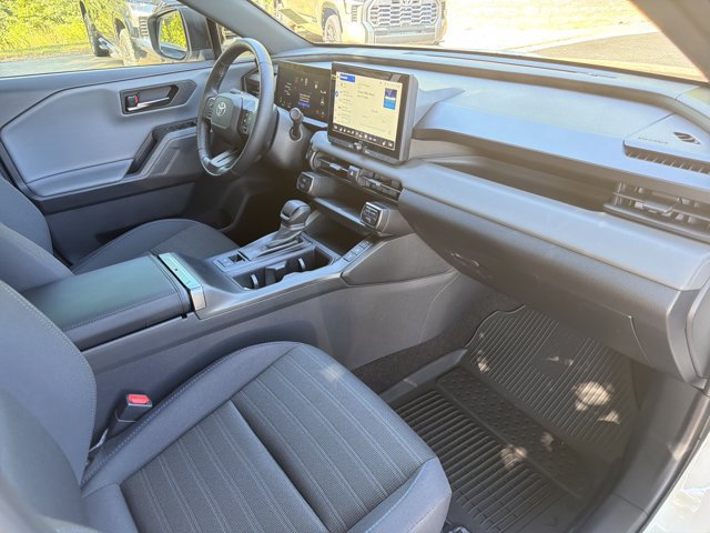 Used 2026 Toyota RAV4 SE AWD/4WD image 13