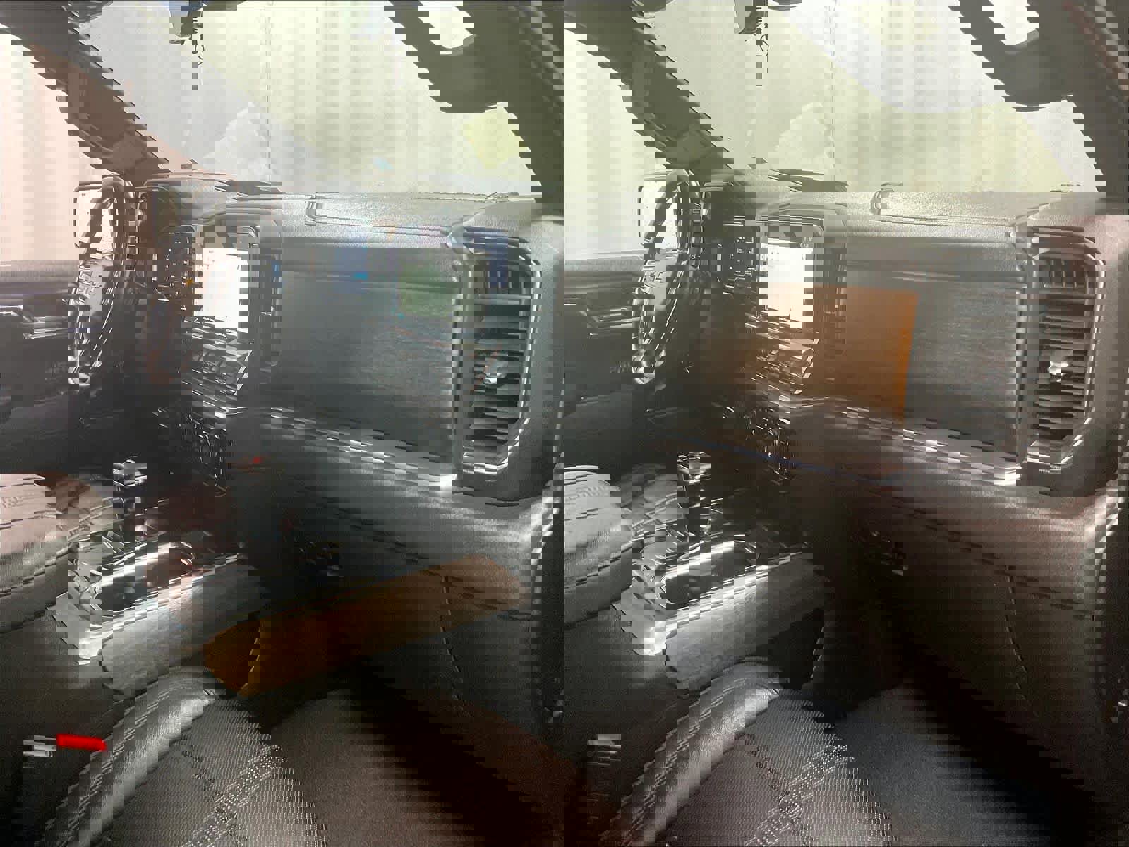 Used 2023 Chevrolet Silverado 1500 High Country w/ Technology Package image 14