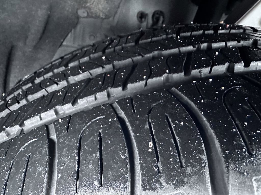 Used 2024 Acura MDX SH-AWD w/ Technology Package image 15