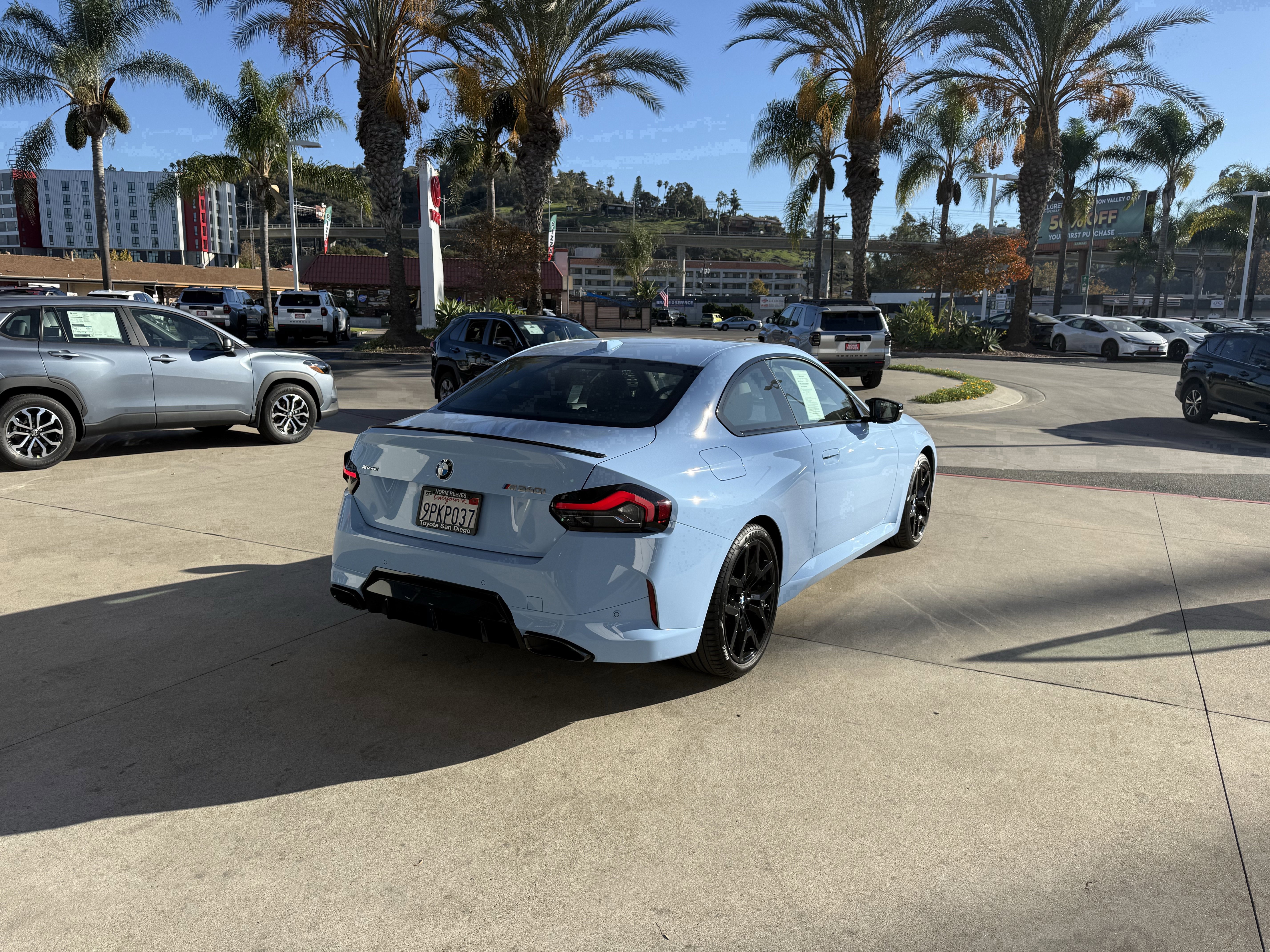 Used 2025 BMW M240i xDrive Coupe w/ Premium Package image 27