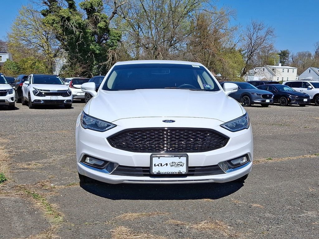 Used 2017 Ford Fusion SE w/ Fusion SE Technology Package AWD/4WD image 2