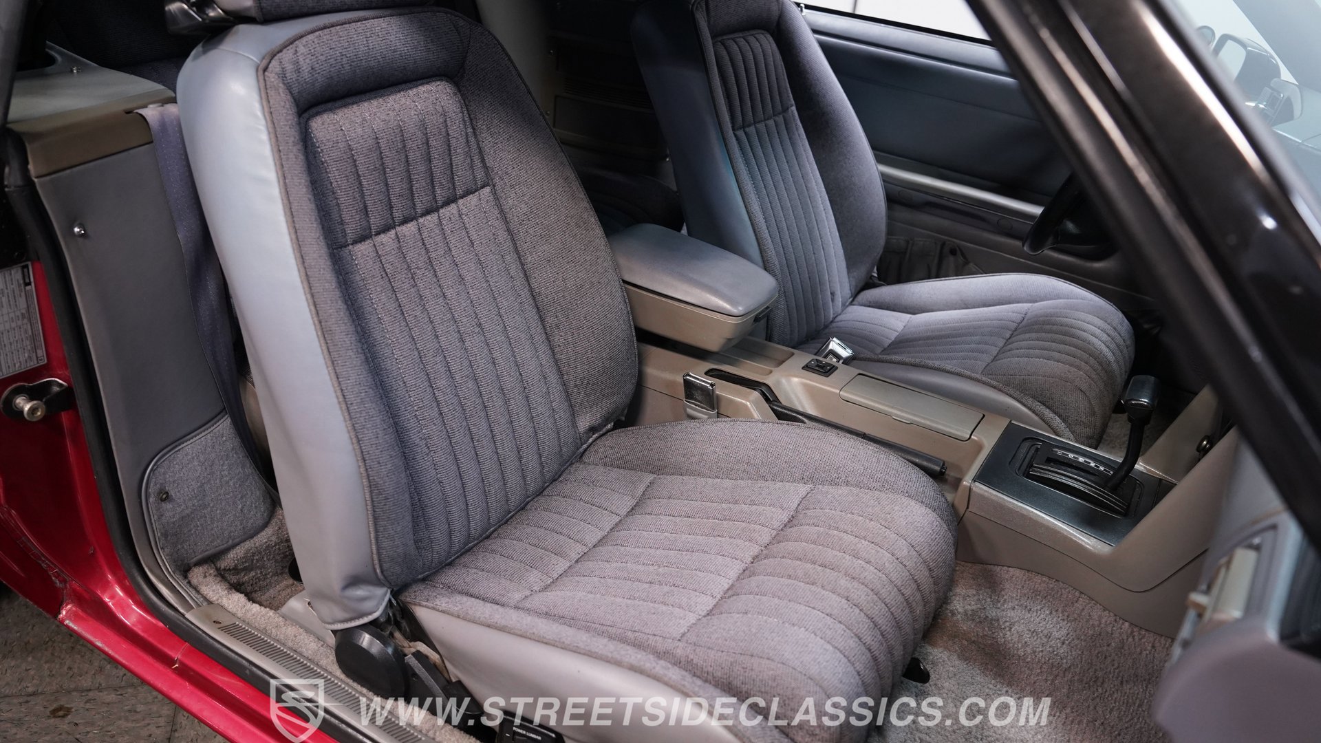 Used 1993 Ford Mustang LX RWD image 38