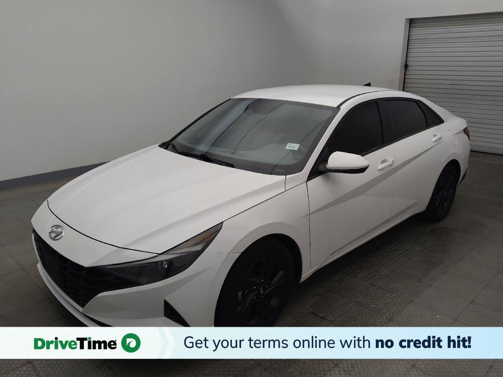 Used 2023 Hyundai Elantra SEL w/ Cargo Package FWD image 1