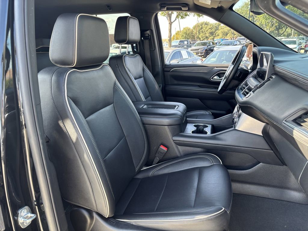 Used 2024 GMC Yukon SLT image 23