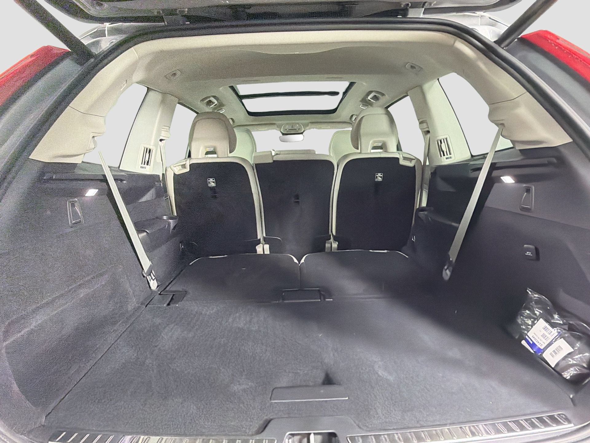 Certified 2024 Volvo XC90 B5 Core w/ Protection Package Premier AWD/4WD image 27