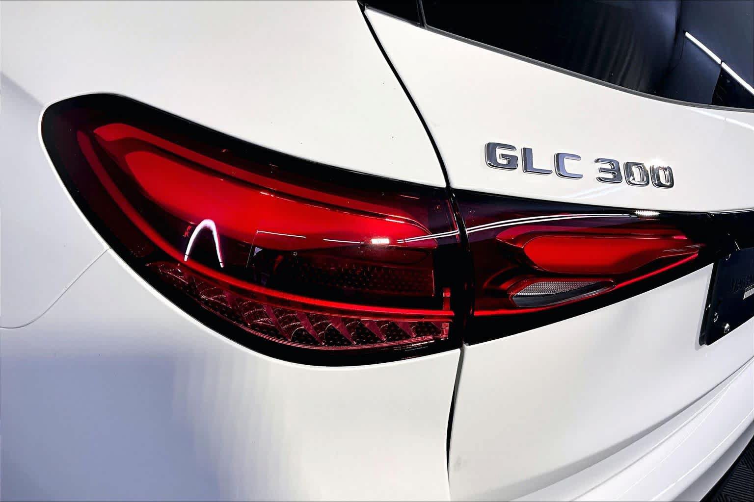 New 2026 Mercedes-Benz GLC 300 4MATIC image 5