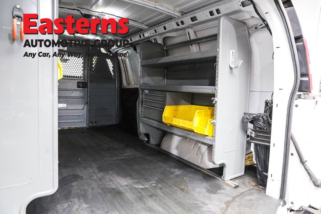 Used 2017 Chevrolet Express 2500 image 22