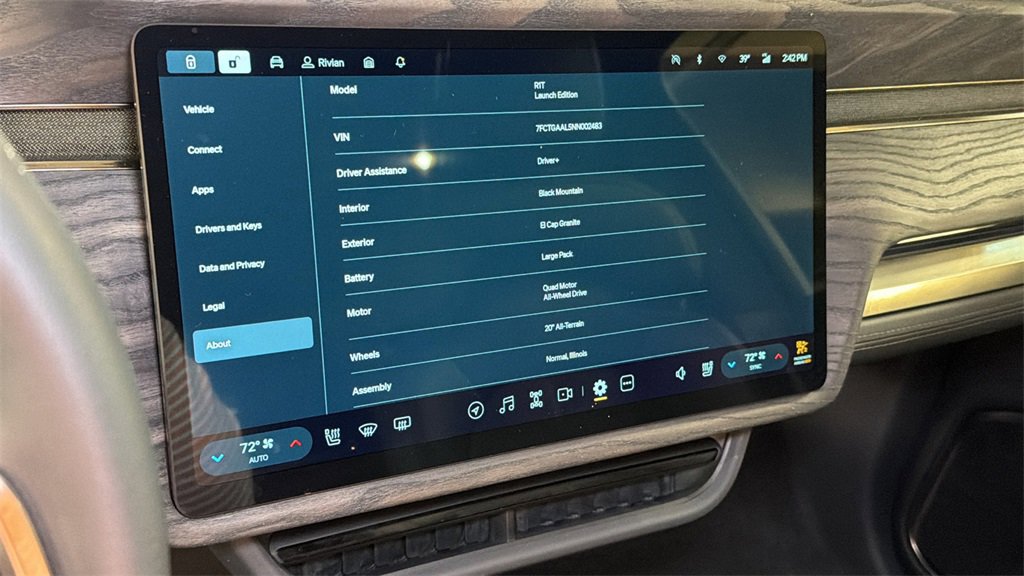 Used 2022 Rivian R1T Launch Edition image 27