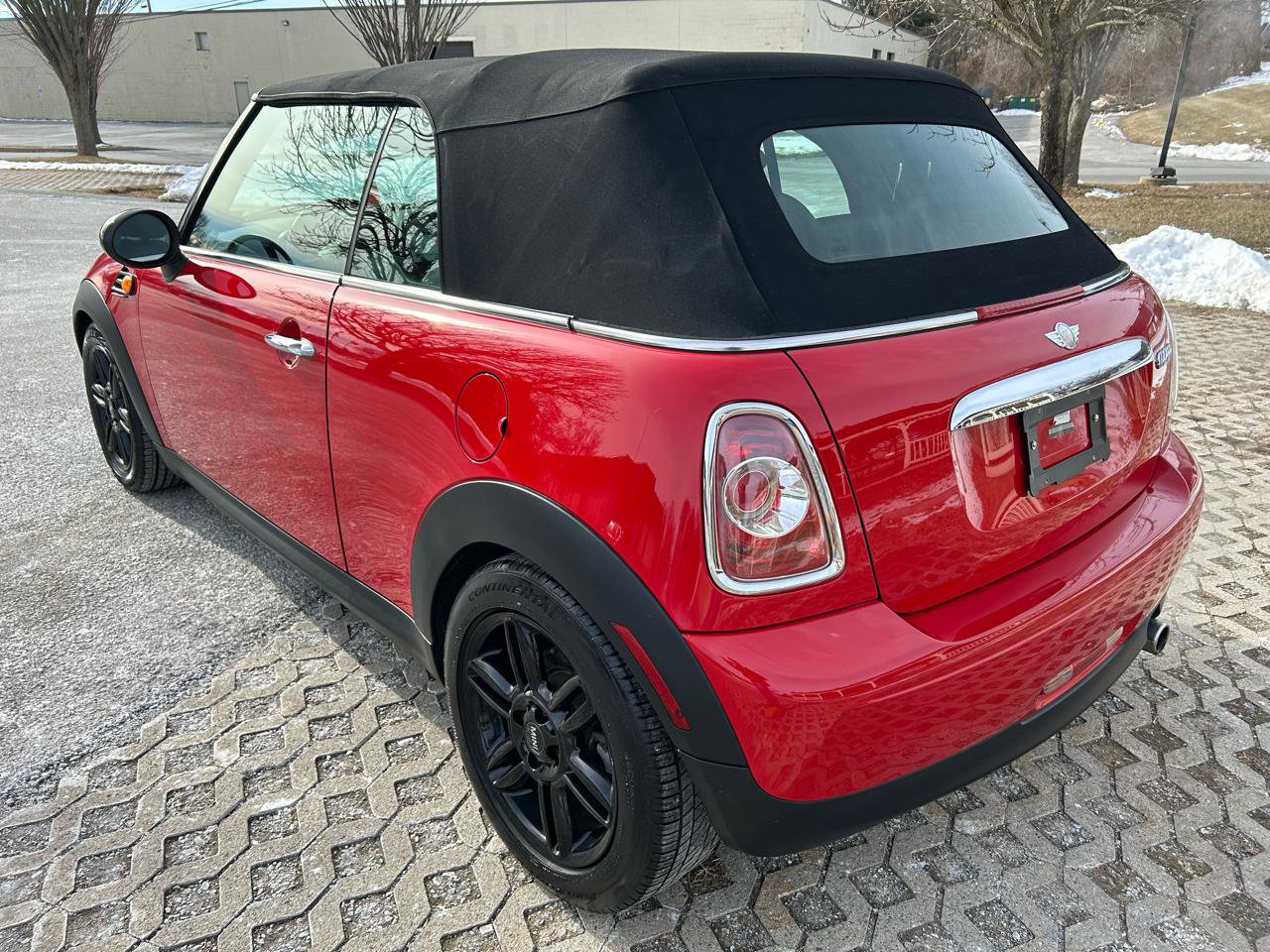 Used 2013 MINI Cooper Convertible image 7