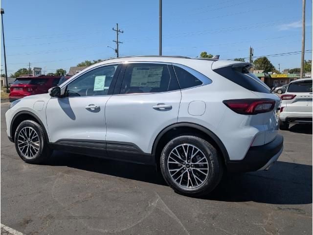 New 2025 Ford Escape SE image 11