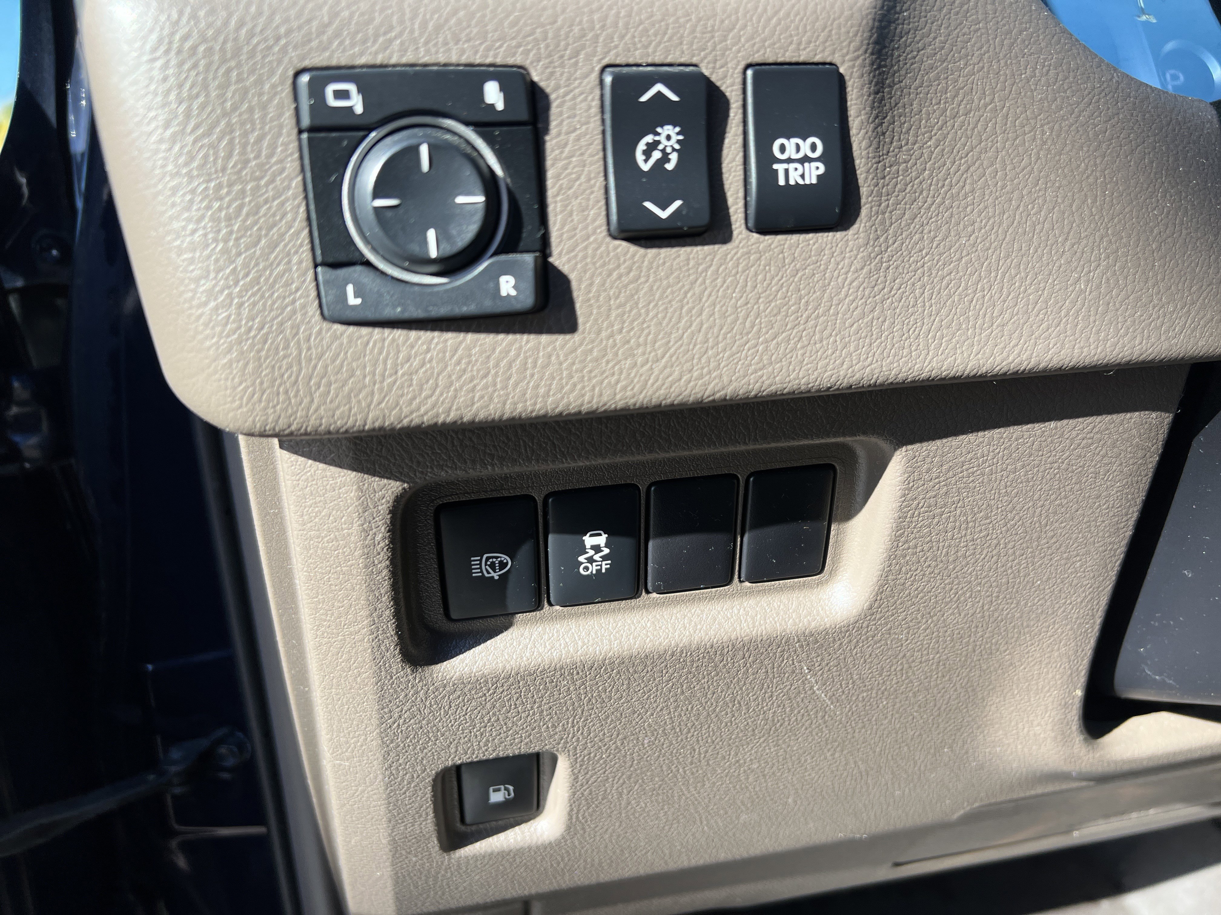 Used 2017 Lexus GX 460 Premium image 39