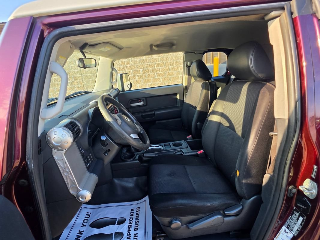 Used 2007 Toyota FJ Cruiser 4WD w/ Convenience Pkg image 10