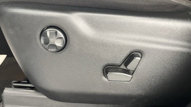 Used 2021 Jeep Grand Cherokee Laredo image 34