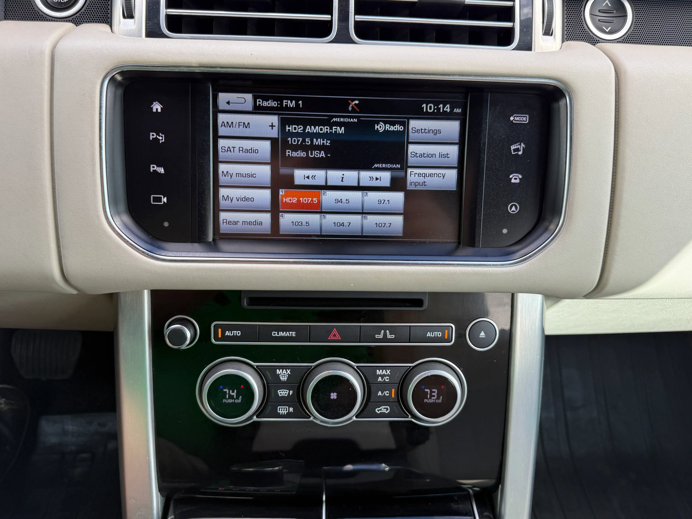 Used 2016 Land Rover Range Rover HSE image 39