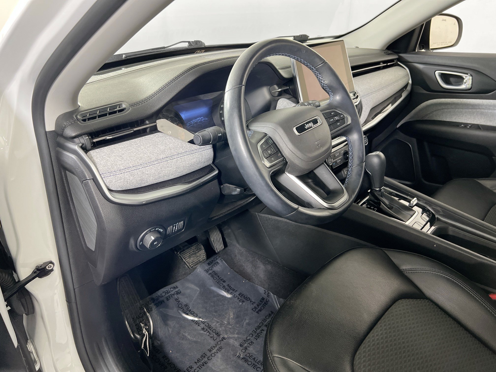 Used 2022 Jeep Compass Latitude w/ Convenience Group AWD/4WD image 9