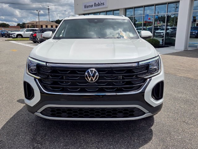 New 2026 Volkswagen Atlas Cross Sport SE FWD image 2