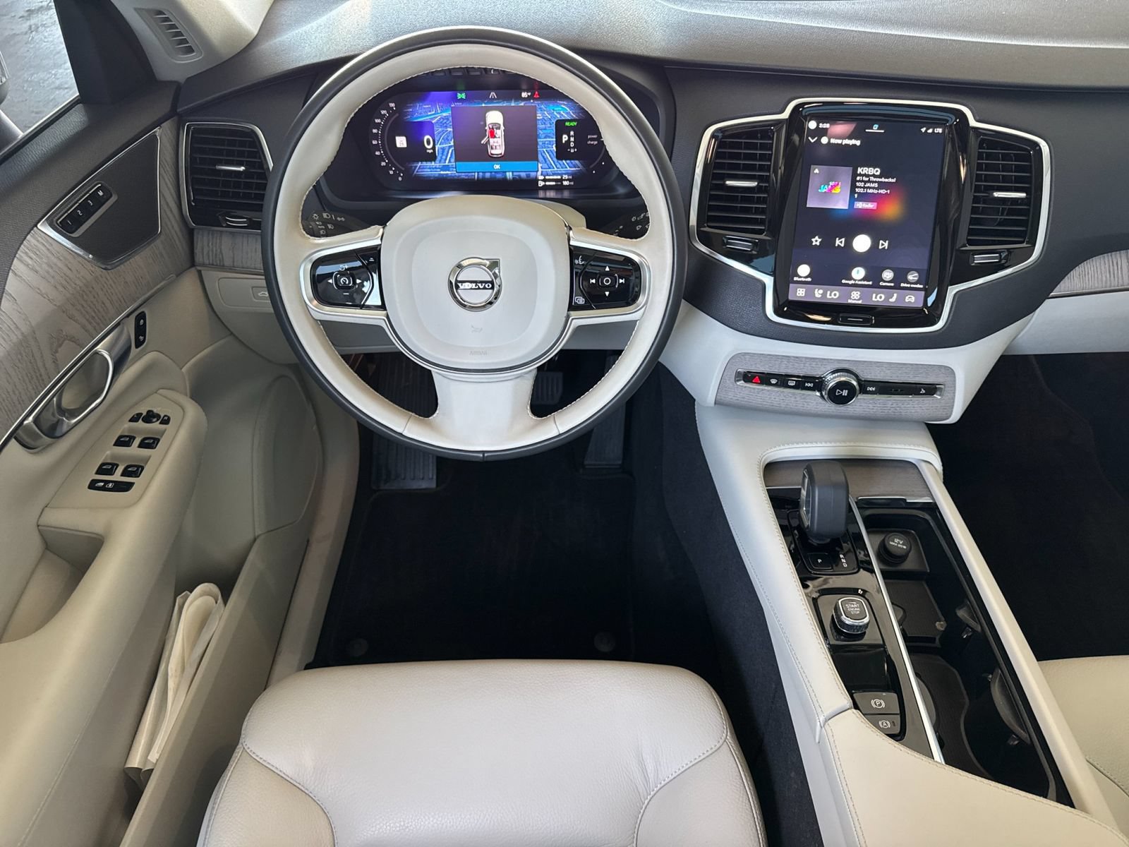Certified 2024 Volvo XC90 T8 Plus w/ Protection Package Premier AWD/4WD image 18