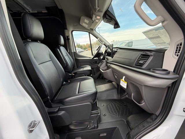 New 2026 Ford Transit 250 148 Medium Roof w/ Load Area Protection Package image 30
