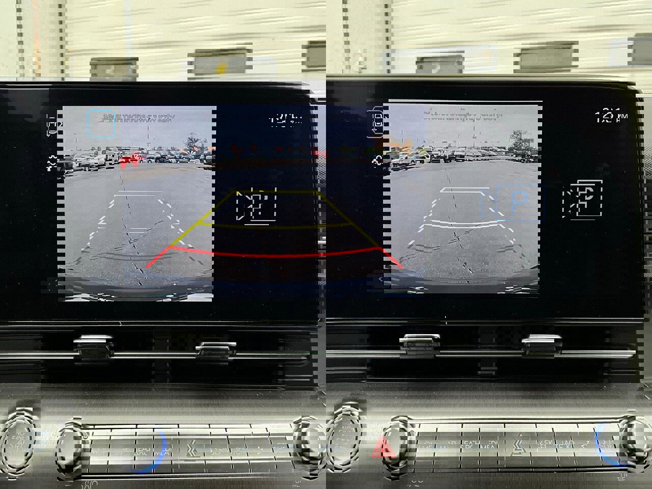 Used 2025 Hyundai Kona SEL image 33