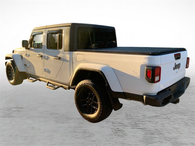 Used 2023 Jeep Gladiator Sport AWD/4WD image 4