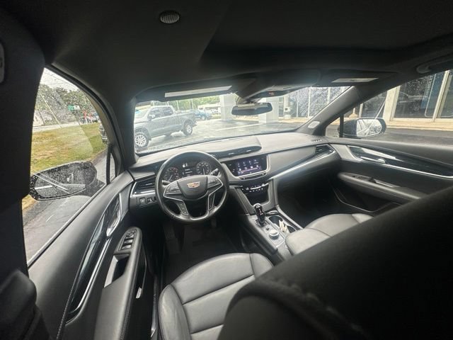 Certified 2023 Cadillac XT5 Premium Luxury FWD image 11
