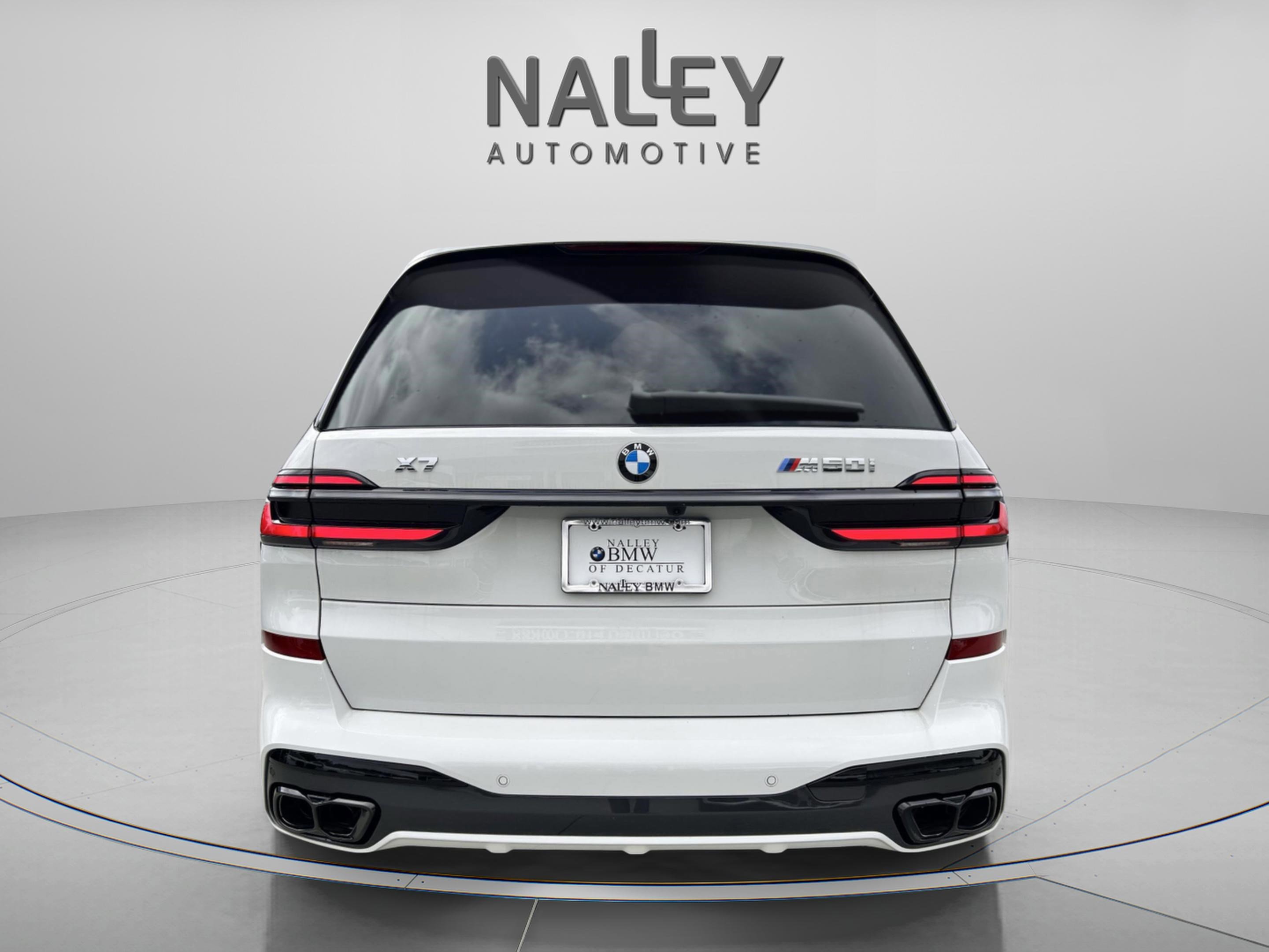 Used 2026 BMW X7 M60i image 4