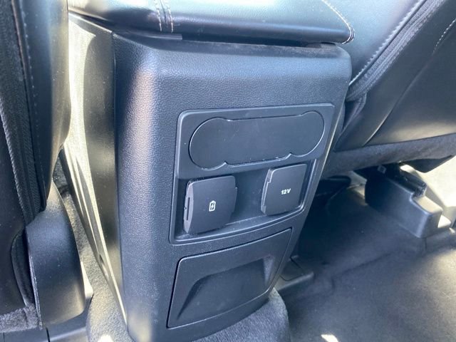 Used 2023 Ford Explorer XLT AWD/4WD image 20