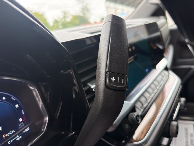 Used 2023 Chevrolet Silverado 1500 LT AWD/4WD image 24