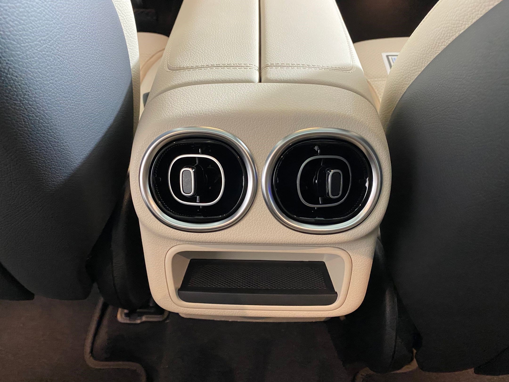 Used 2026 Mercedes-Benz GLC 300 4MATIC image 27