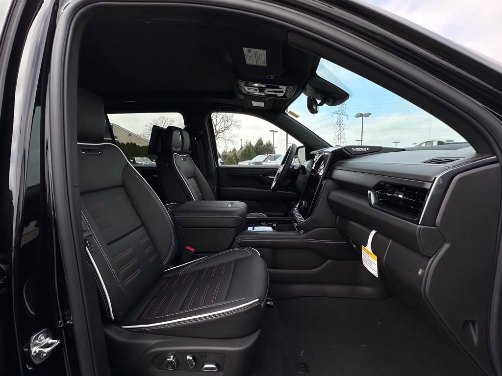 New 2026 GMC Yukon XL AT4 Ultimate AWD/4WD image 11