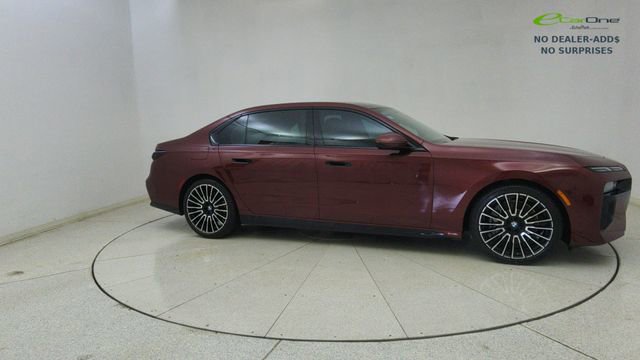 Used 2025 BMW 740i xDrive AWD/4WD image 65