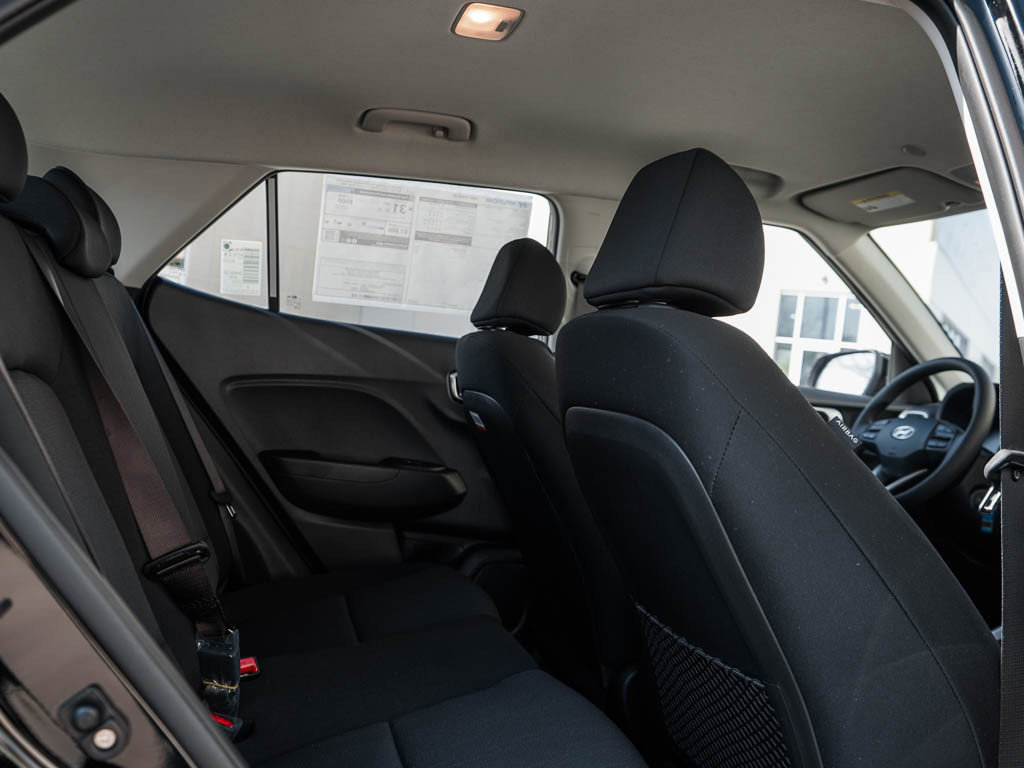 New 2026 Hyundai Venue SE FWD image 11