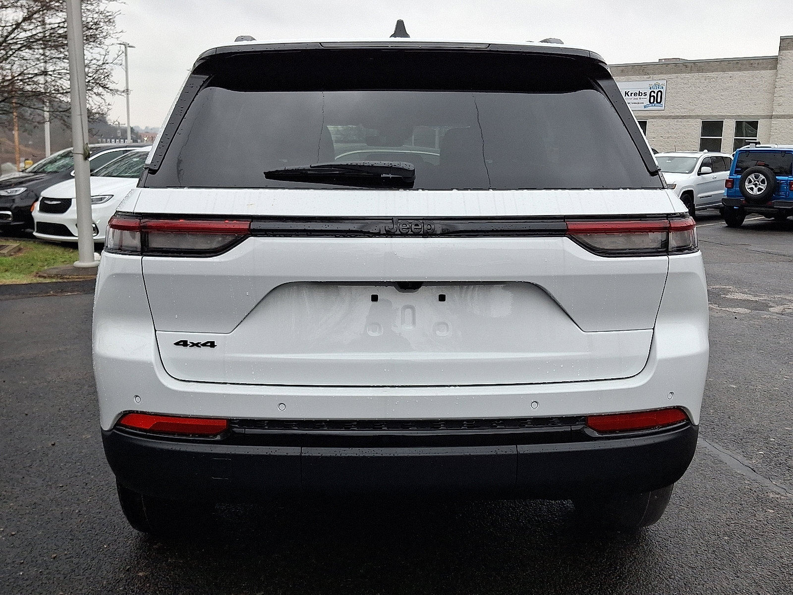 New 2025 Jeep Grand Cherokee Altitude image 5