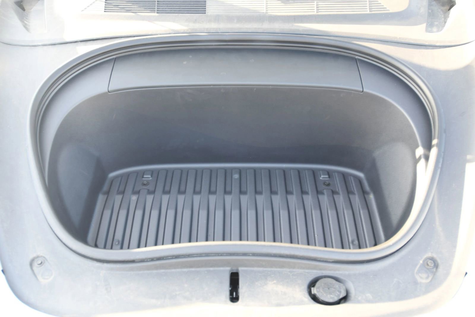 Used 2024 Tesla Model 3 Standard Range image 17