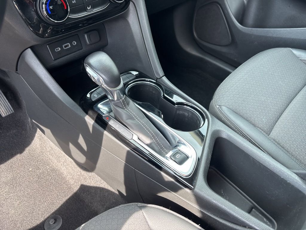 Used 2022 Buick Encore GX Preferred image 43